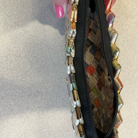 Ecoist recycled paper clutch - Picture 7 of 9